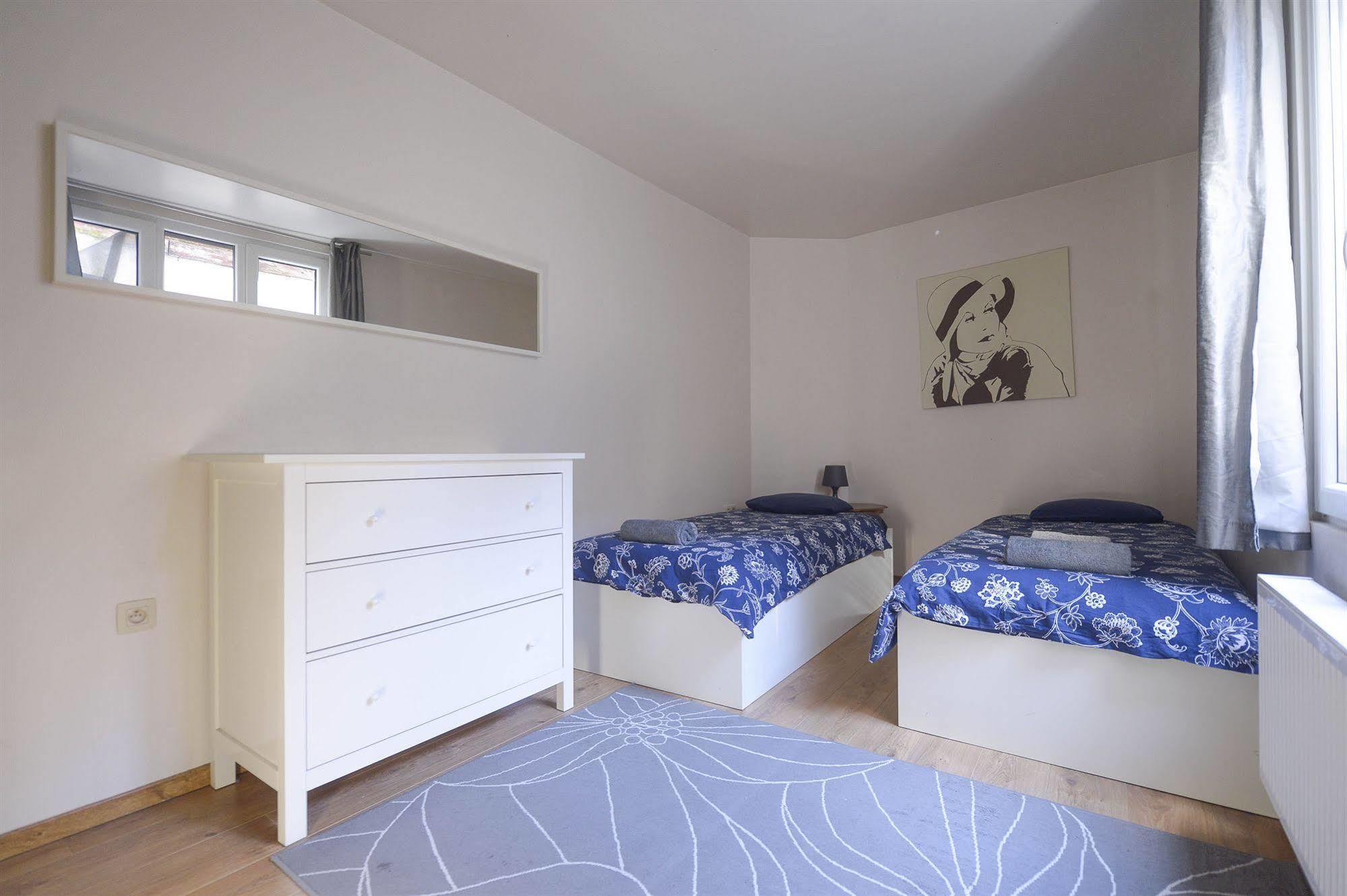 Aparthotel Van Hecke Anversa Esterno foto